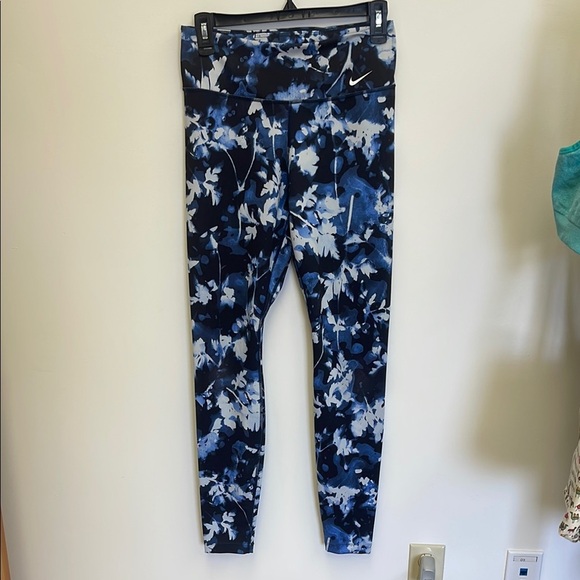 Nike Blue Floral Leggings - Picture 2 of 6